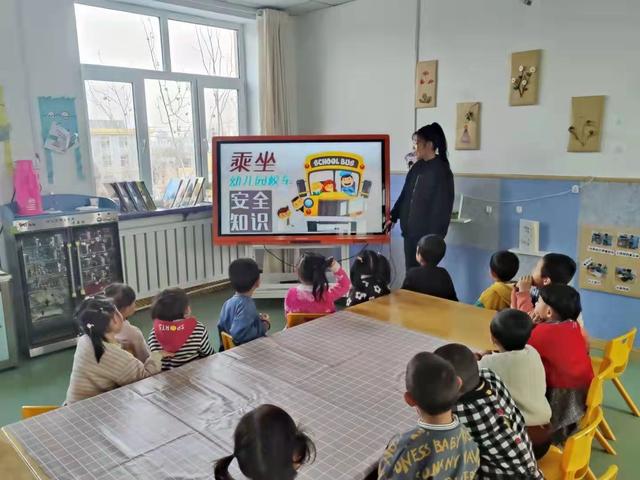 加強校車安全應急演練 為學生乘車安全保駕護航