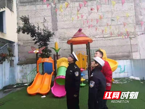 鳳凰:部門聯動 持續開展校車頑瘴痼疾整治行動 圖片26.jpg