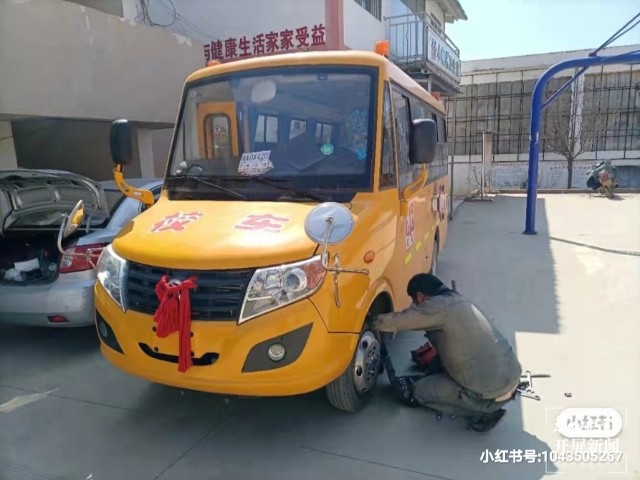 毛病多,剎車也有問題!昭通一幼兒園買到“問題”校車 圖片