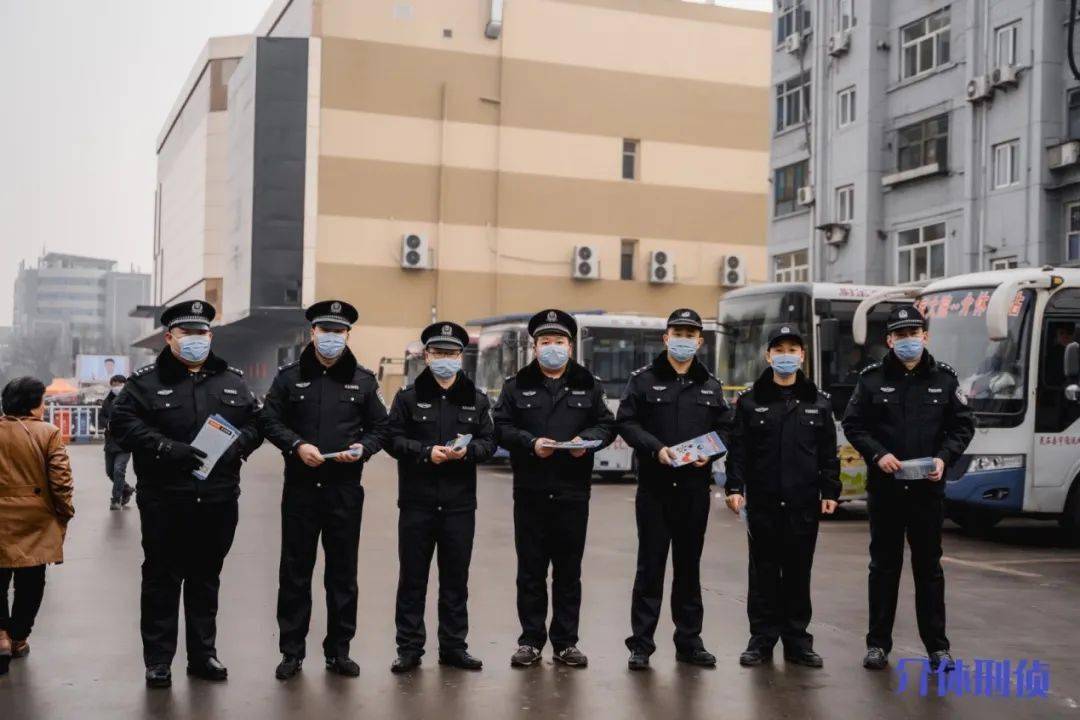 介休市公安局禁毒大隊對我市校車司機 開展毒品檢測工作