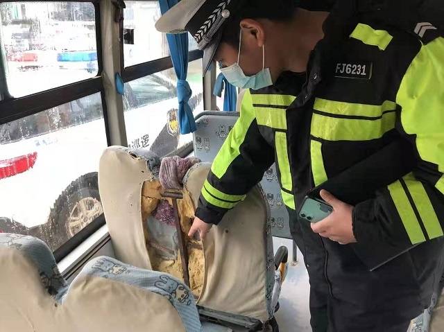 修水：開學(xué)季開展校車安全大排查