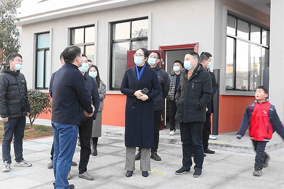 涂娟督導校園安防和校車安全管理工作/ 003_副本.jpg