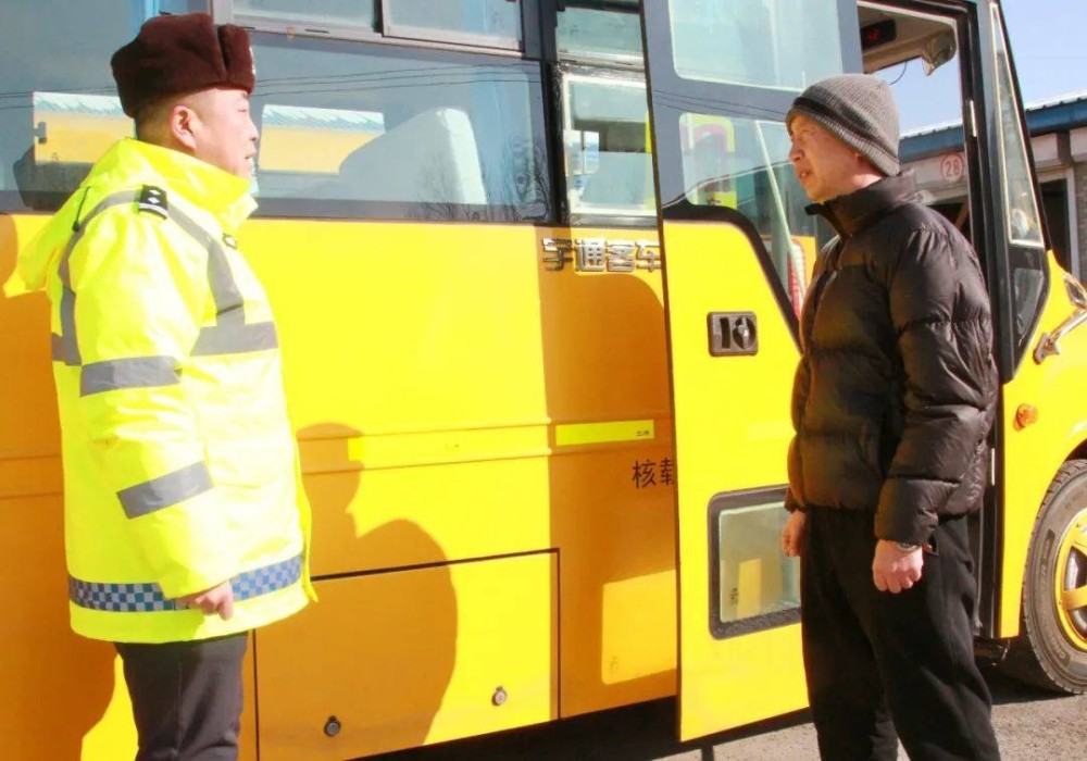 江源區(qū)交警大隊(duì)：加強(qiáng)校車管理，護(hù)航“平安上學(xué)路”