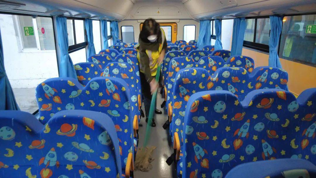 走起！跟著記者一起體驗錫林浩特校車