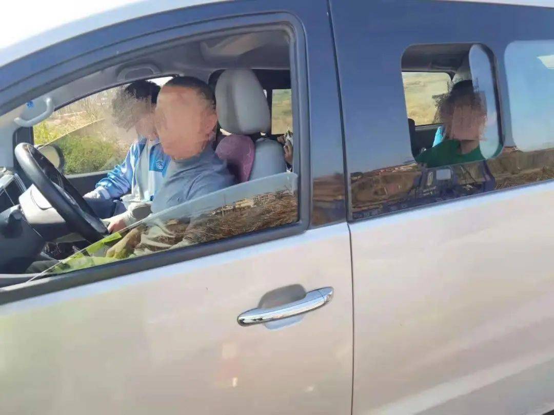 罰款10000元!貴溪一“黑校車”被查! 罰款10000元!貴溪一“黑校車”被查!