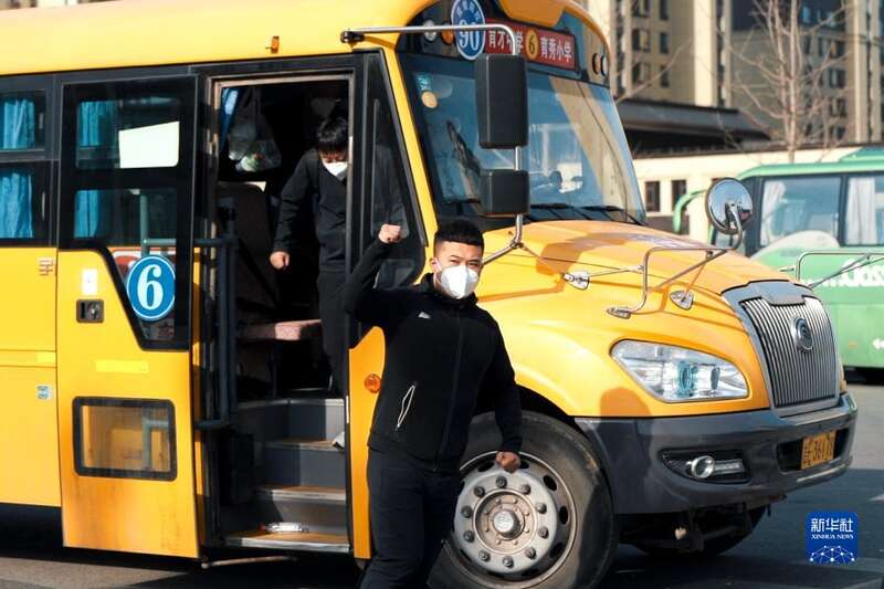 疫情下往返于長春、梅河口的“校車” 疫情下往返于長春、梅河口的“校車”