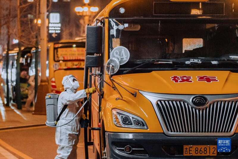 疫情下往返于長春、梅河口的“校車” 疫情下往返于長春、梅河口的“校車”