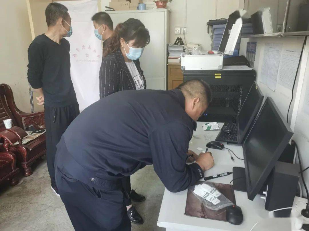 淳化縣開展全縣校車司乘人員吸毒檢測大排查