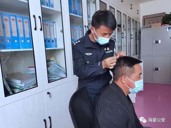 海晏縣公安局組織開展校車駕駛員毛發檢測/ 海晏縣公安局組織開展校車駕駛員毛發檢測