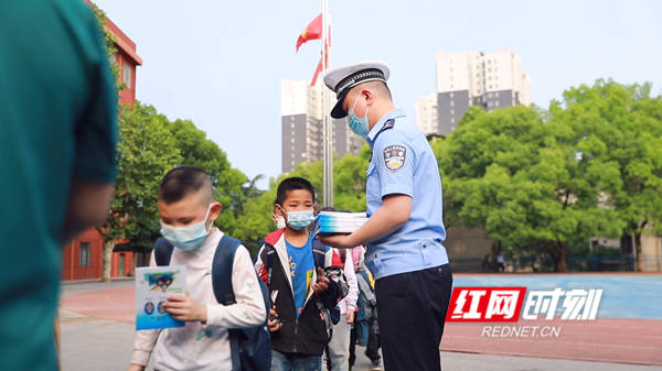東安:加強校車安全管理 保障學生出行安全 東安:加強校車安全管理 保障學生出行安全