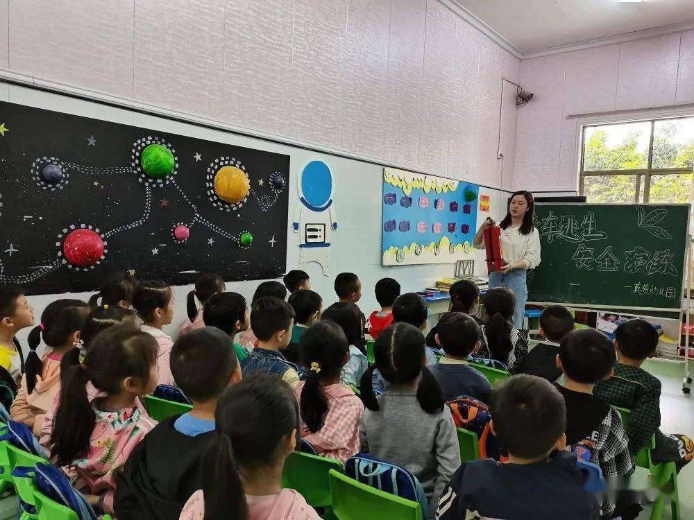 校車安全，用心守護(hù)