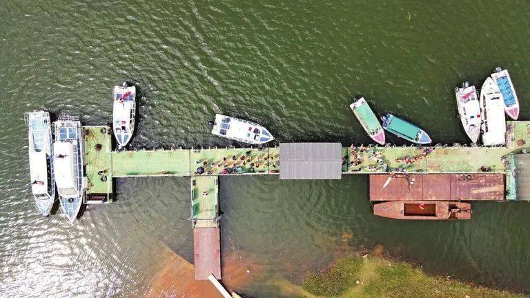 庫區(qū)孩子的“水上校車”