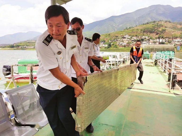 庫區(qū)孩子的“水上校車”