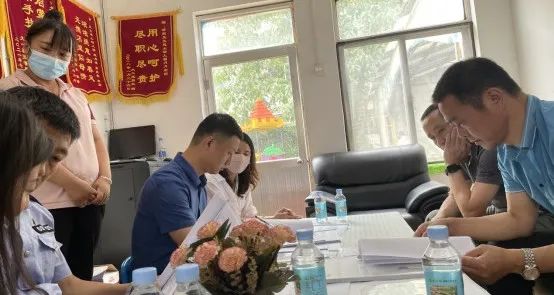 督導組走進高新校園,對校車安全進行專項檢查 督導組走進高新校園,對校車安全進行專項檢查