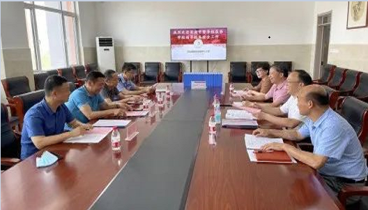 督導組走進高新校園,對校車安全進行專項檢查 督導組走進高新校園,對校車安全進行專項檢查