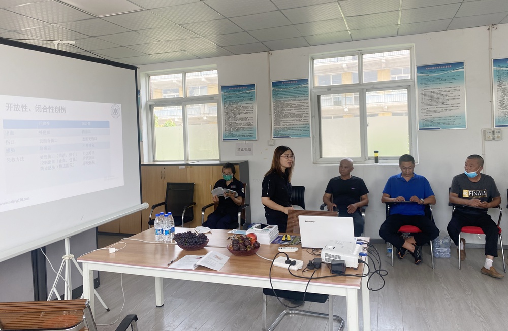 三河市120急救指揮中心組織開展校車駕駛員、照管員初級(jí)急救員培訓(xùn)