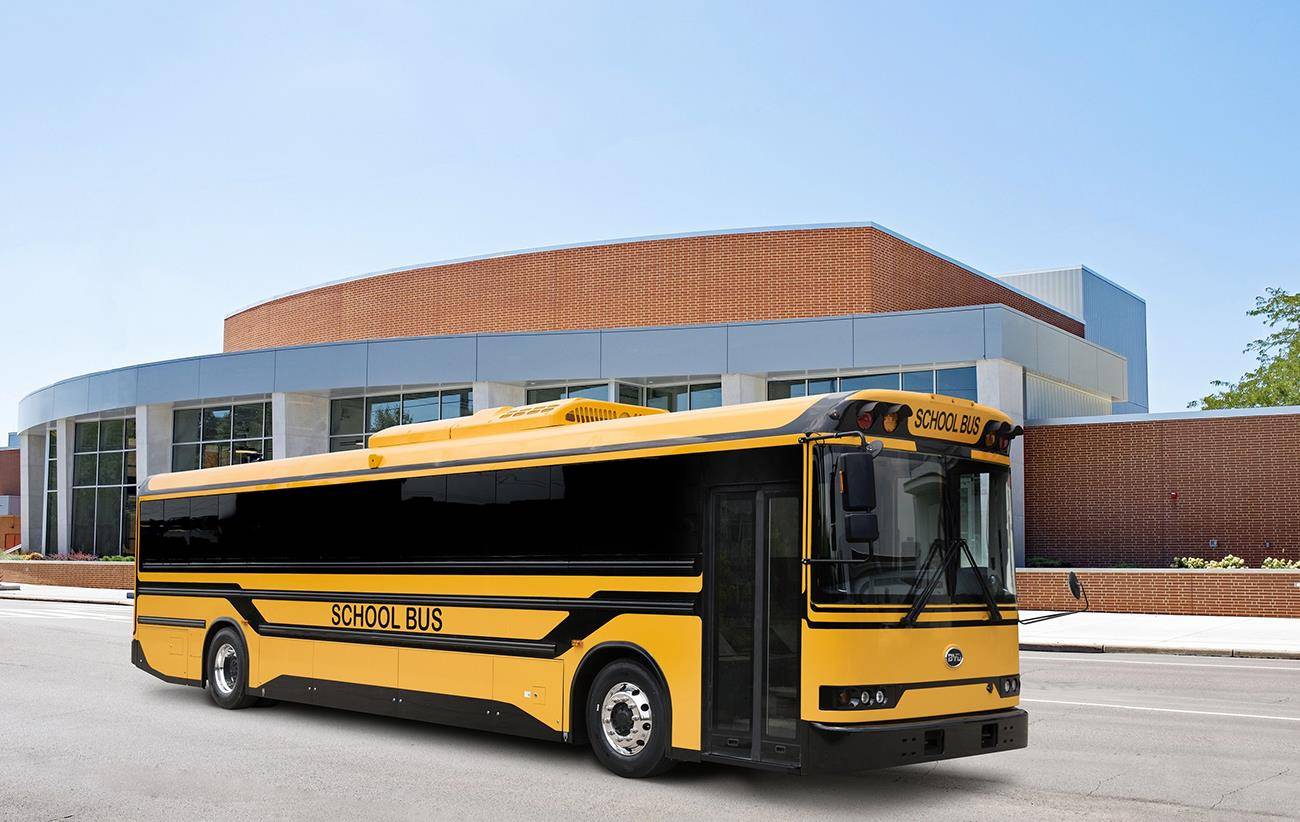 比亞迪打造的洛杉磯校車,外觀很霸氣,續航250公里,84座 比亞迪打造的洛杉磯校車,外觀很霸氣,續航250公里,84座