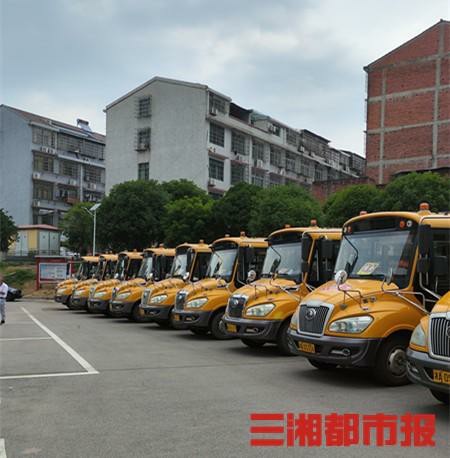 校車運行18年零投訴、零事故，這些科技在給孩子們護航