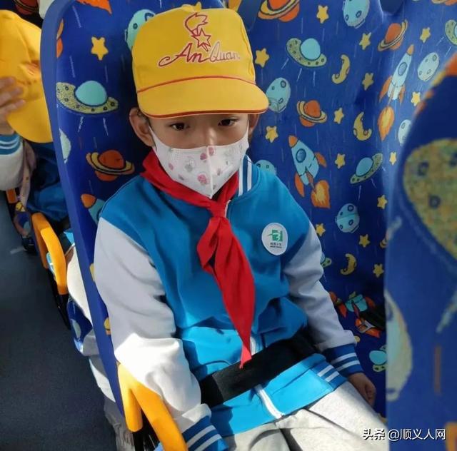 順義這鎮三所小學配備校車,解決家長的后顧之憂 順義這鎮三所小學配備校車,解決家長的后顧之憂