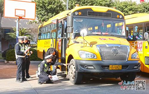 新學期要開始了,贛州交警正在全力準備 新學期要開始了,贛州交警正在全力準備