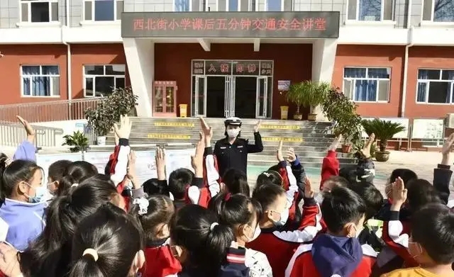 看孩子們多開心,這才是春天該有的樣子|春季守護行動 看孩子們多開心,這才是春天該有的樣子|春季守護行動