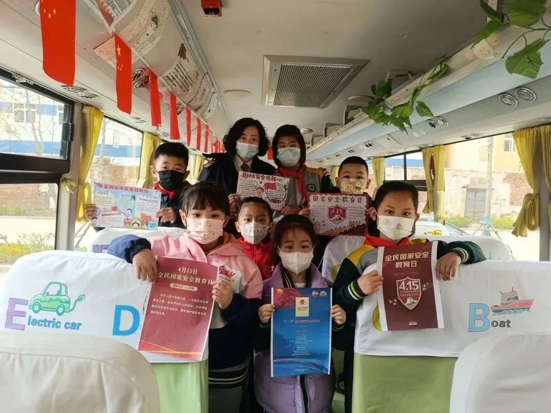 青島:檢察校車送法行 少年力量鑄國安 青島:檢察校車送法行 少年力量鑄國安