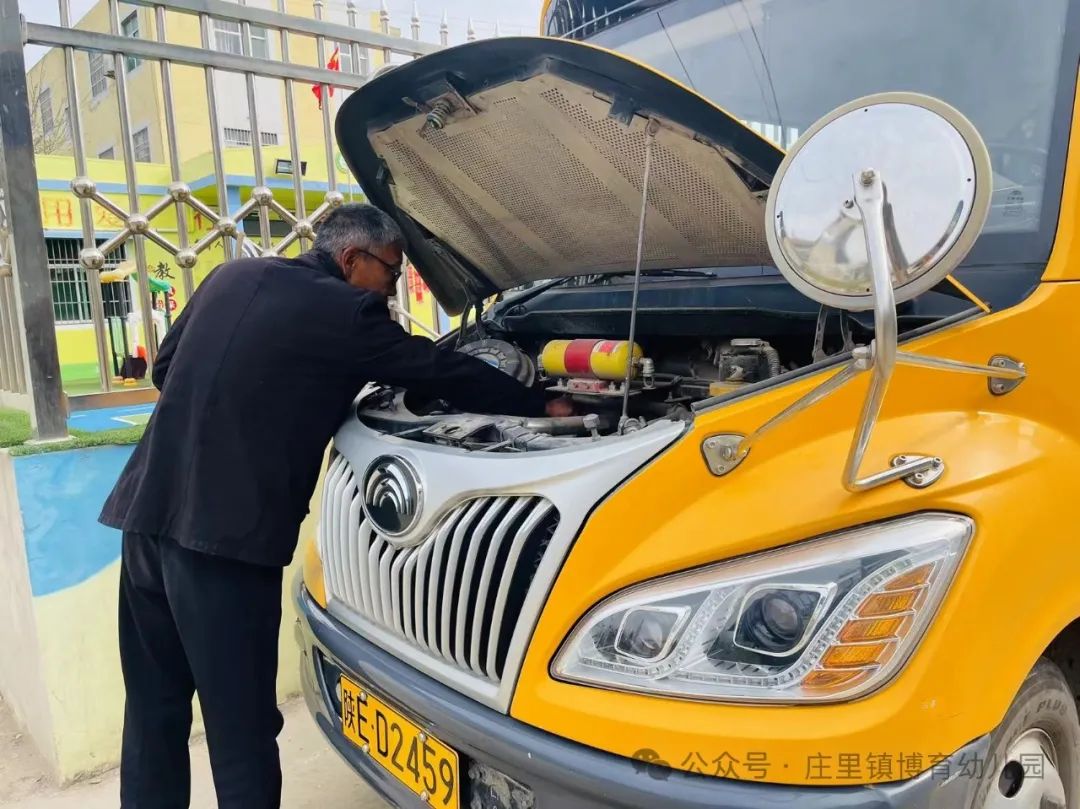 安全乘校車 平安伴我行——莊里鎮博育幼兒園校車交通事故應急演練 圖片