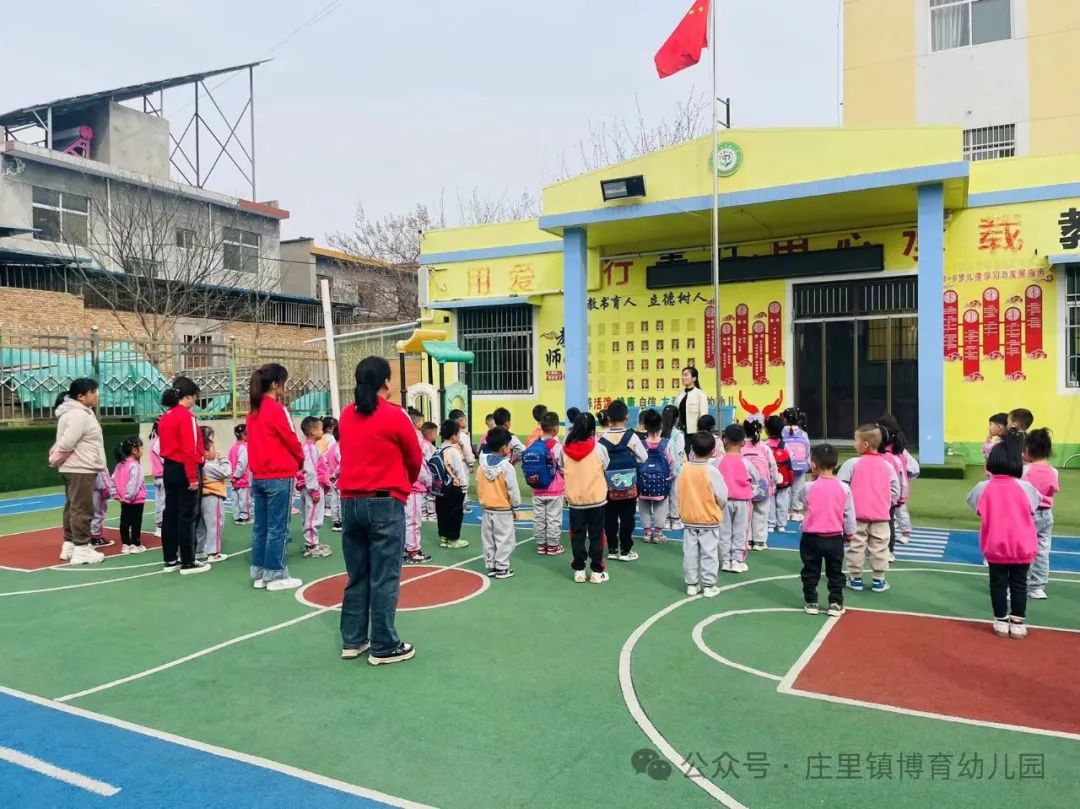 安全乘校車 平安伴我行——莊里鎮博育幼兒園校車交通事故應急演練 圖片