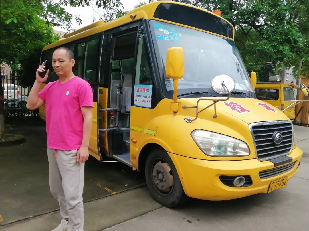安全乘車,平安“童”行——2023學年下學期校車安全應急演練 安全乘車,平安“童”行——2023學年下學期校車安全應急演練