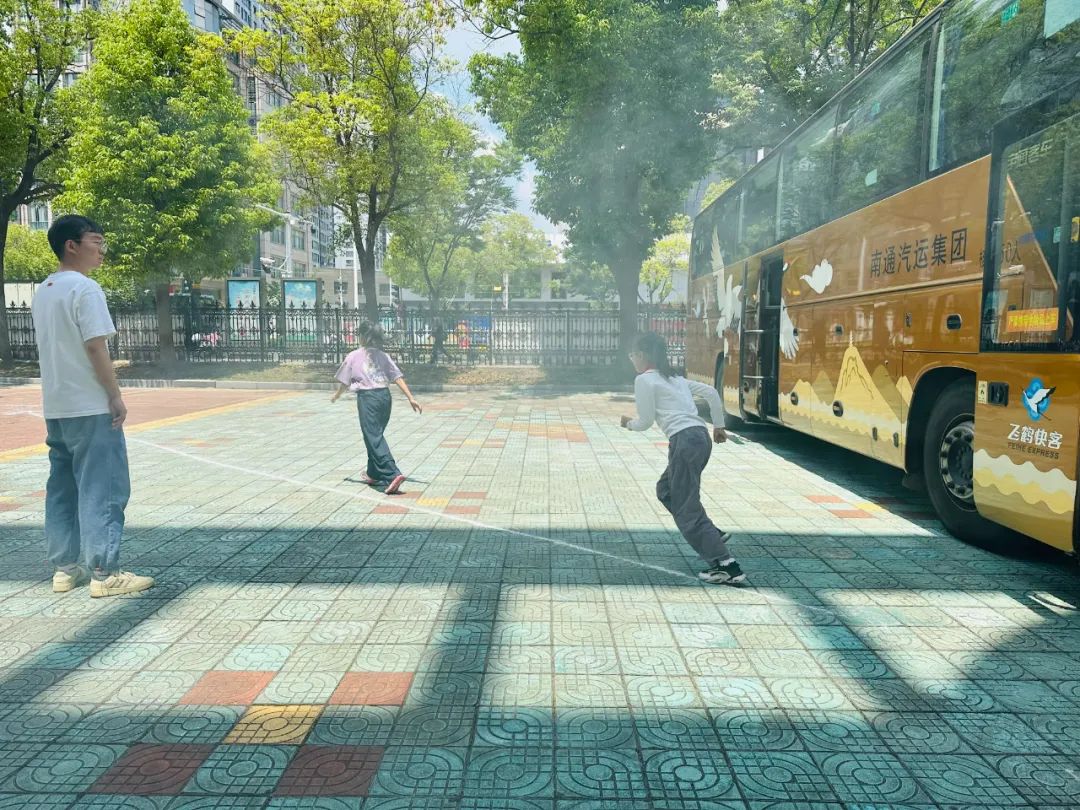 校車演練不松懈 交通安全記心間 校車演練不松懈 交通安全記心間