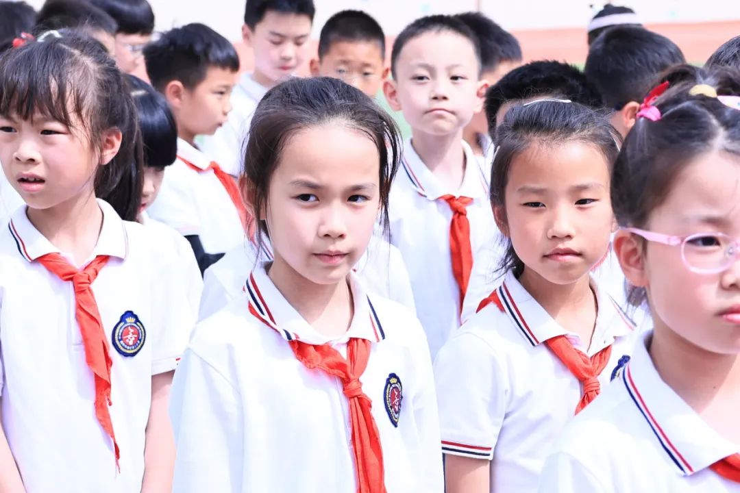 【曲江三小“名校+”教育集團】筑牢校車安全防線 守護學生平安出行——校車安全演練活動 圖片