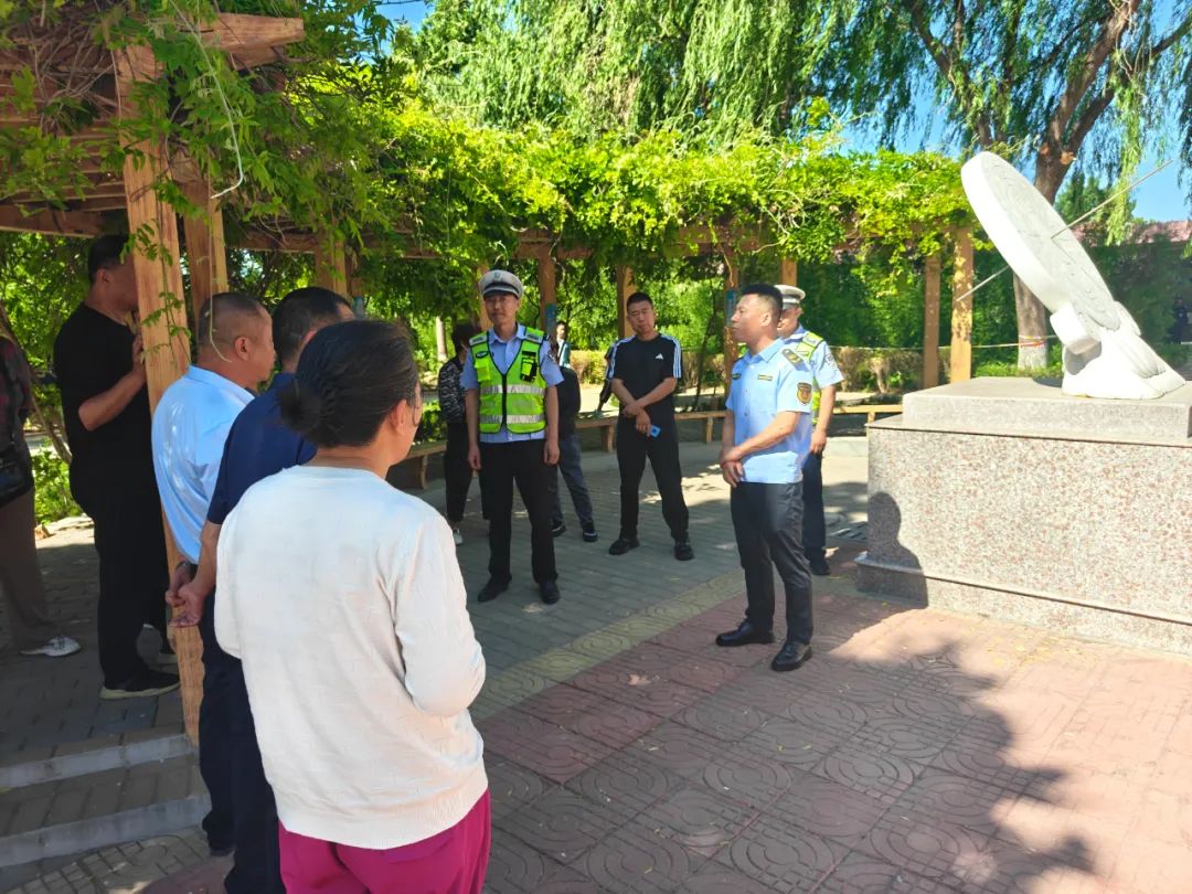 教聯體在行動丨高里街道中心學校迎接校車安全檢查