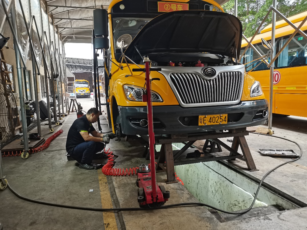 新學期,佛汽校車準備好了! 新學期,佛汽校車準備好了!