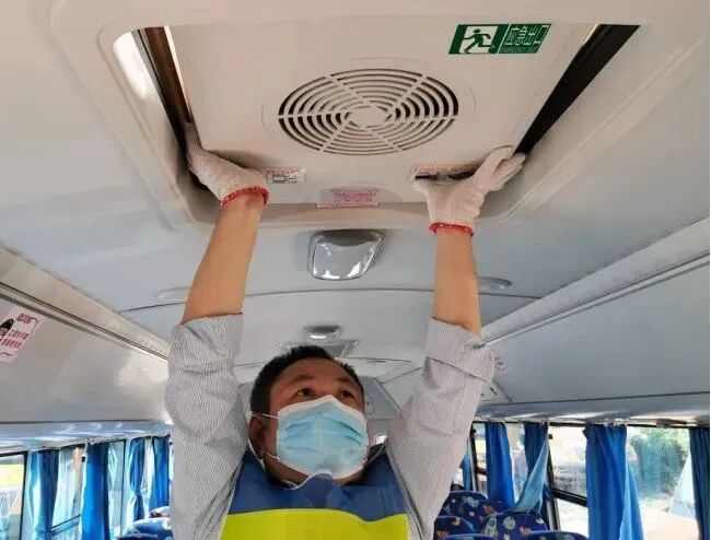 【沈家中學(xué),中心校-安全】學(xué)生乘坐校車安全指南 圖片