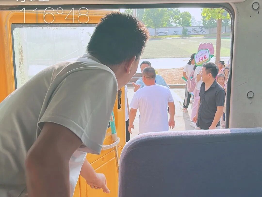 以練筑安全，守護上學路——古埠鎮中心小學開展校車安全應急演練