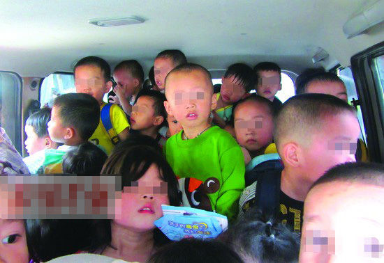 關注兒童安全之校車安全/ 關注兒童安全:為孩子編織一張安全“網”