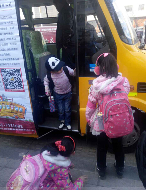 記者調查：誰擋了我省“長鼻子”校車的上崗路？