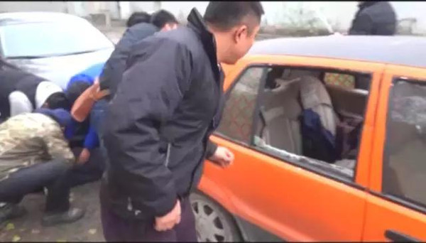 校車點(diǎn)離家近就不送了？8歲童沒出小區(qū)就被綁架