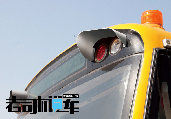 開學季家長必看！孩子這樣坐校車才安全