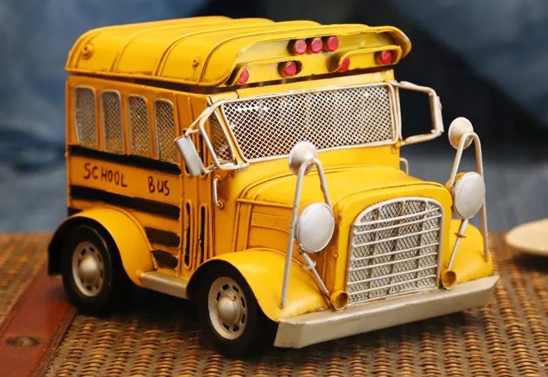 校車背后的刑事風險/ 校車背后的刑事風險