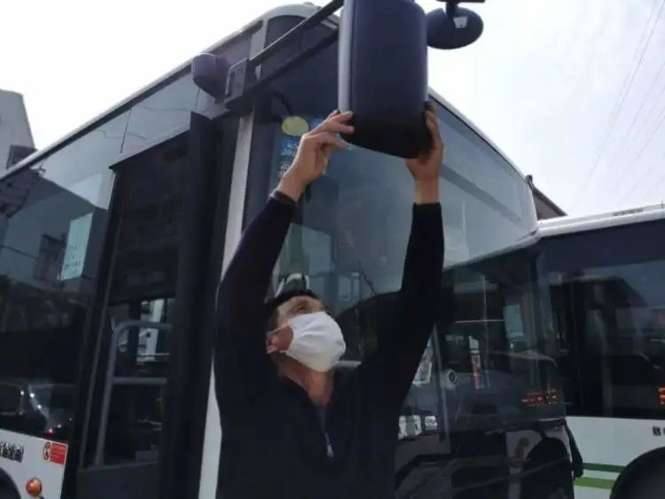 開學在即，公交開啟“護校復學”模式，對“大鼻子”校車及相關車輛開展大檢查！