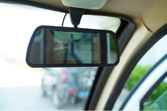 “家庭校車”電動篷車 “家庭校車”電動篷車