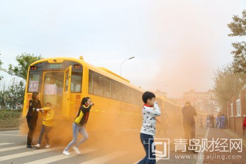 溫馨校車千人演練活動:29秒全部逃生 EZ7A8240