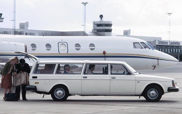 貴族學校專用校車!沃爾沃七座旅行轎車 貴族學校專用校車!沃爾沃七座旅行轎車