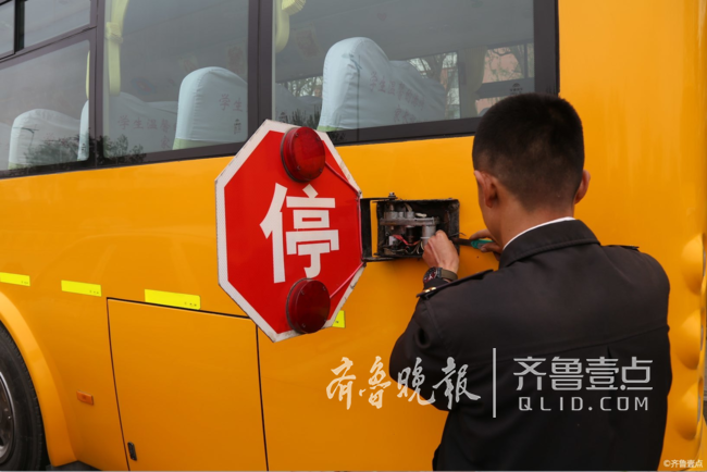 青島：黃島有位80后校車司機,酷愛鉆研獲國家專利