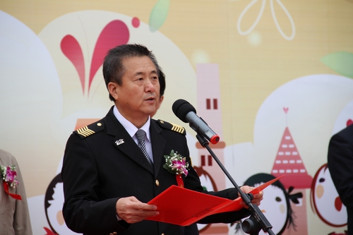 依維柯“校車安全守護者”公益活動在青島隆重舉行