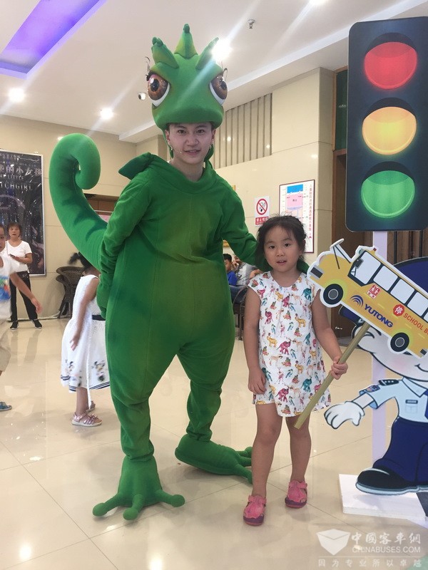 漫漫暑期 《神奇校車》親子劇邀你赴一場充滿童真的別樣旅程 漫漫暑期 《神奇校車》親子劇邀你赴一場充滿童真的別樣旅程