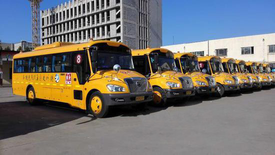 一輛校車幾十萬 買得起運營難 一輛校車幾十萬 買得起運營難