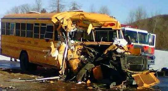 平視 | 吹美國校車堅固,吹得美國網友都受不了,紛紛吐槽 平視 | 吹美國校車堅固,吹得美國網友都受不了,紛紛吐槽