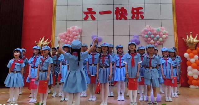 黨史與學科融合、校車化身“流動課堂”…… 宿遷泗陽縣愛園鎮讓校園黨史學習活起來 黨史與學科融合、校車化身“流動課堂”…… 宿遷泗陽縣愛園鎮讓校園黨史學習活起來